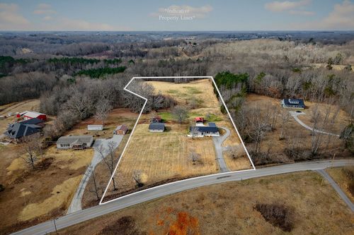 1277 Bluff Springs Rd, Mc Minnville, TN, 37110-4115 | Card Image