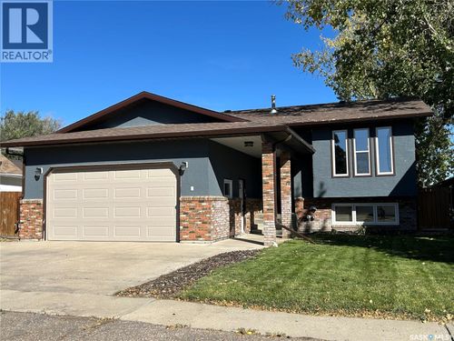 210 Schaefer St, Richmound, SK, S0N2E0 | Card Image