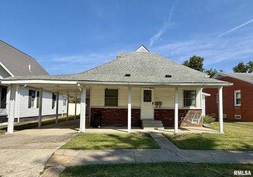 312 N 11th St, Herrin, IL, 62948-3206 | Card Image