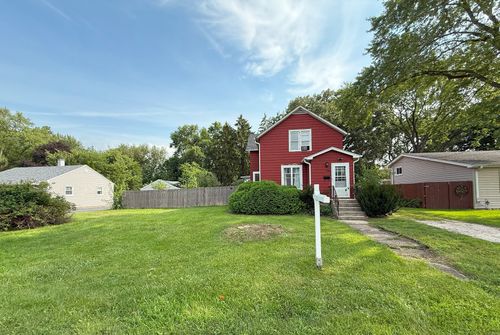 750 Blaine St, Batavia, IL, 60510-2915 | Card Image