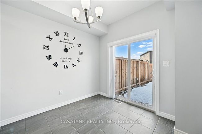 103 Springvalley Cres, House attached with 4 bedrooms, 3 bathrooms and 2 parking in Hamilton ON | Image 14