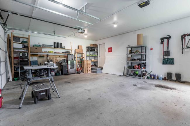 Garage Interior | Image 36