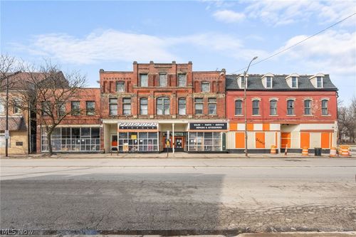 3800 Lorain Ave, Cleveland, OH, 44113-3711 | Card Image