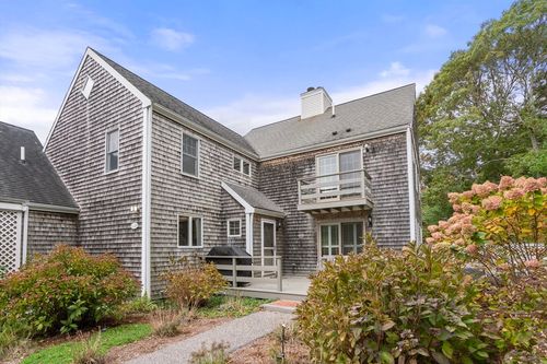 28-28 Chilmark Dr, East Falmouth, MA, 02536-5167 | Card Image