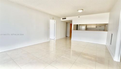 apt-801-7601 E Treasure Dr, North Bay Village, FL, 33141-4344 | Card Image