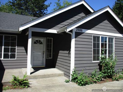 3986 Regatta Ct, Gig Harbor, WA, 98335-4911 | Card Image