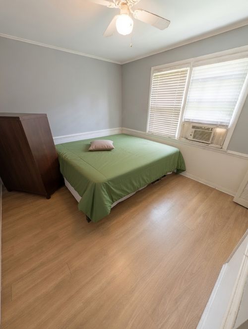 15 Oak Lane, Park Forest, IL, 60466 | Card Image