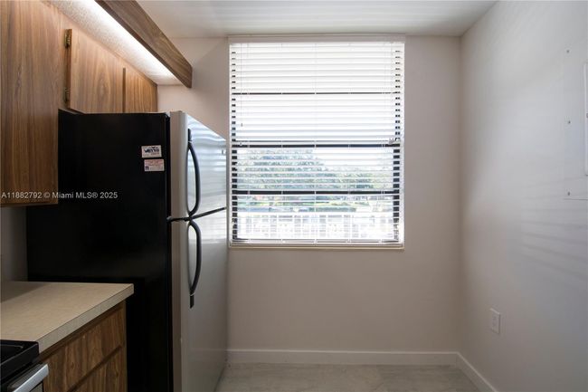 APT-201 - 1717 Whitehall Dr, Condo with 2 bedrooms, 2 bathrooms and null parking in Davie FL | Image 13