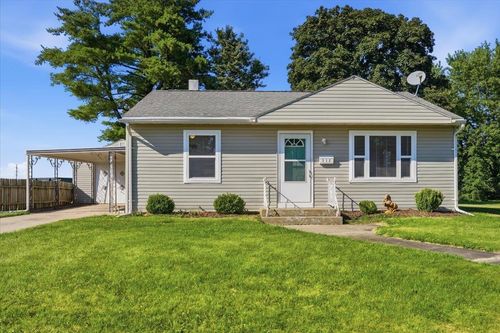 312 Hill St, MOUNT MORRIS, IL, 61054-1204 | Card Image