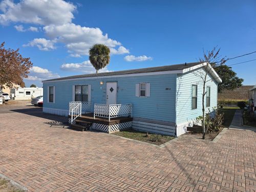 210 Us Highway 441 Se, Okeechobee, FL, 34974-7400 | Card Image