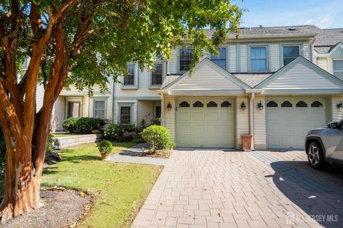 72 Fair Acres Court, South Brunswick, NJ, 08824 | Card Image