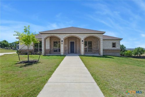 104 Cedar Bluff Dr, Harker Heights, TX, 76548-8119 | Card Image