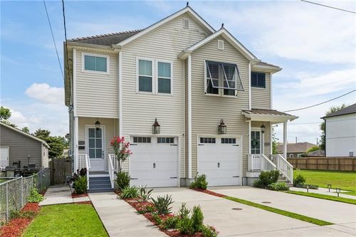 2812 Andover St, Jefferson, LA, 70121-2002 | Card Image