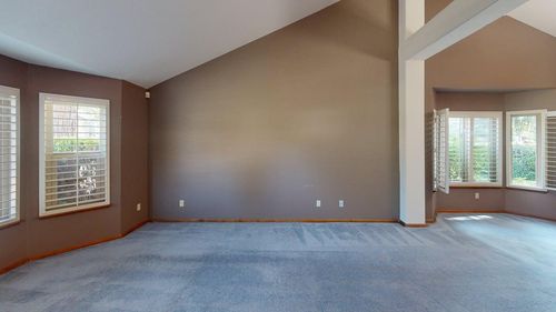 3200 Cloudview Dr, Sacramento, CA, 95833-2700 | Card Image