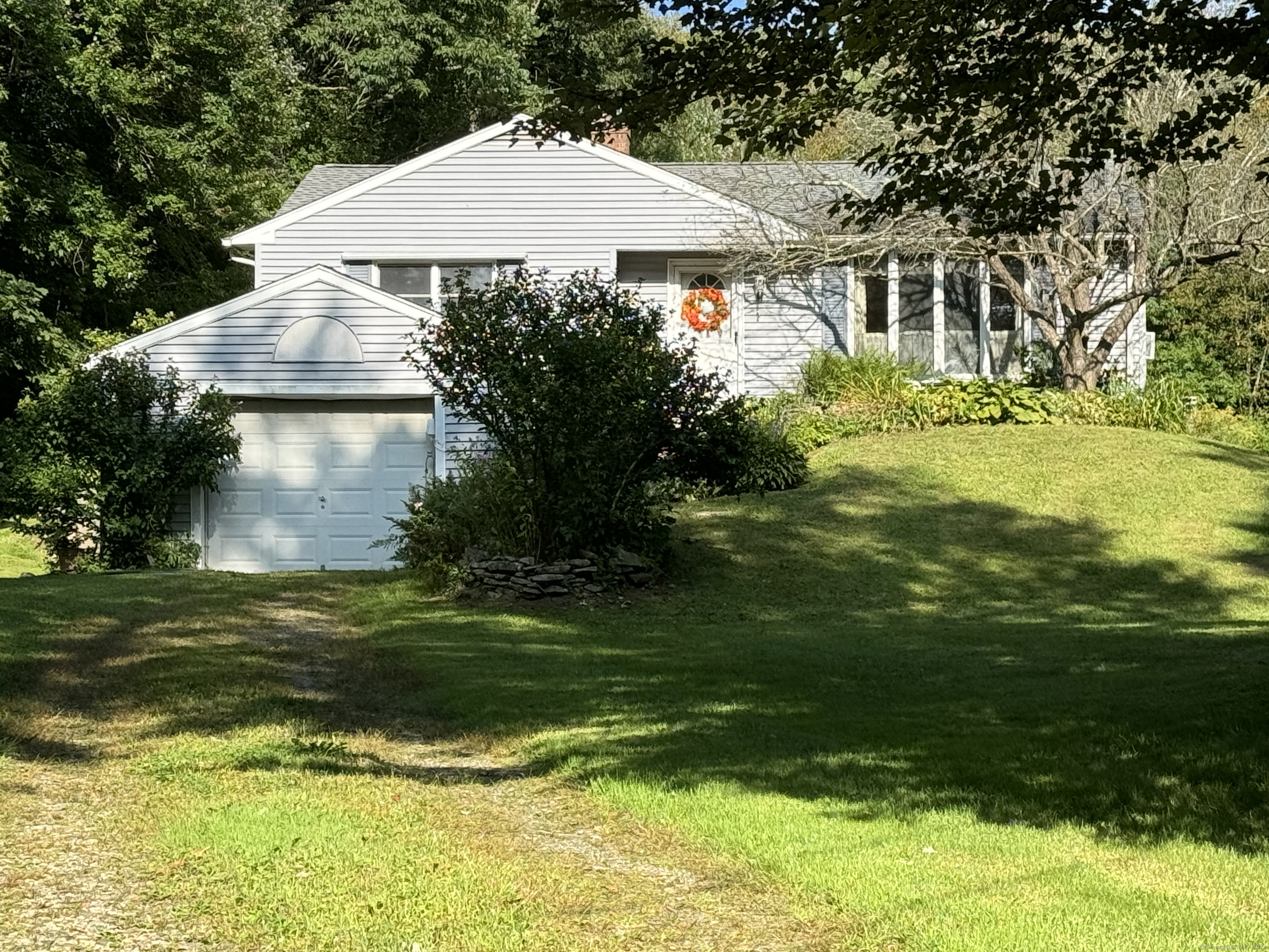 Spusta Rd, Stafford Springs, CT 06076