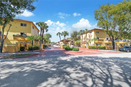 apt-208-8260 Sw 149th Ct, Miami, FL, 33193-3107 | Card Image