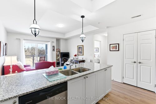 213-670 Gordon St, Whitby, ON, L1N0K9 | Card Image