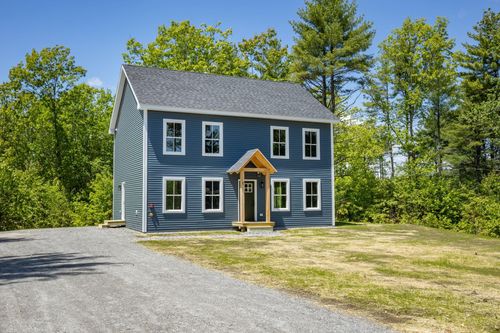 1 Lilac Ln, Raymond, ME, 04071-6770 | Card Image