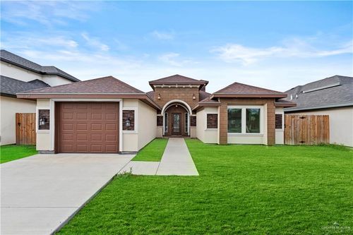 617 Tower Oak Dr, Alamo, TX, 78516-0677 | Card Image