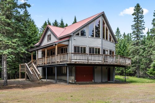 149 Evergreen Cir, Rangeley, ME, 04970-3039 | Card Image