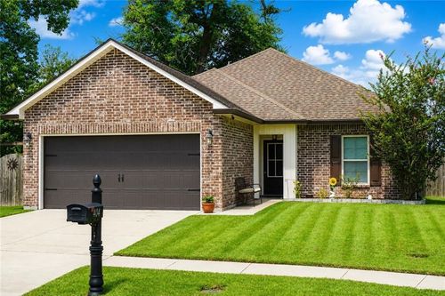 404 Ashton Oaks Ln, Luling, LA, 70070-4603 | Card Image