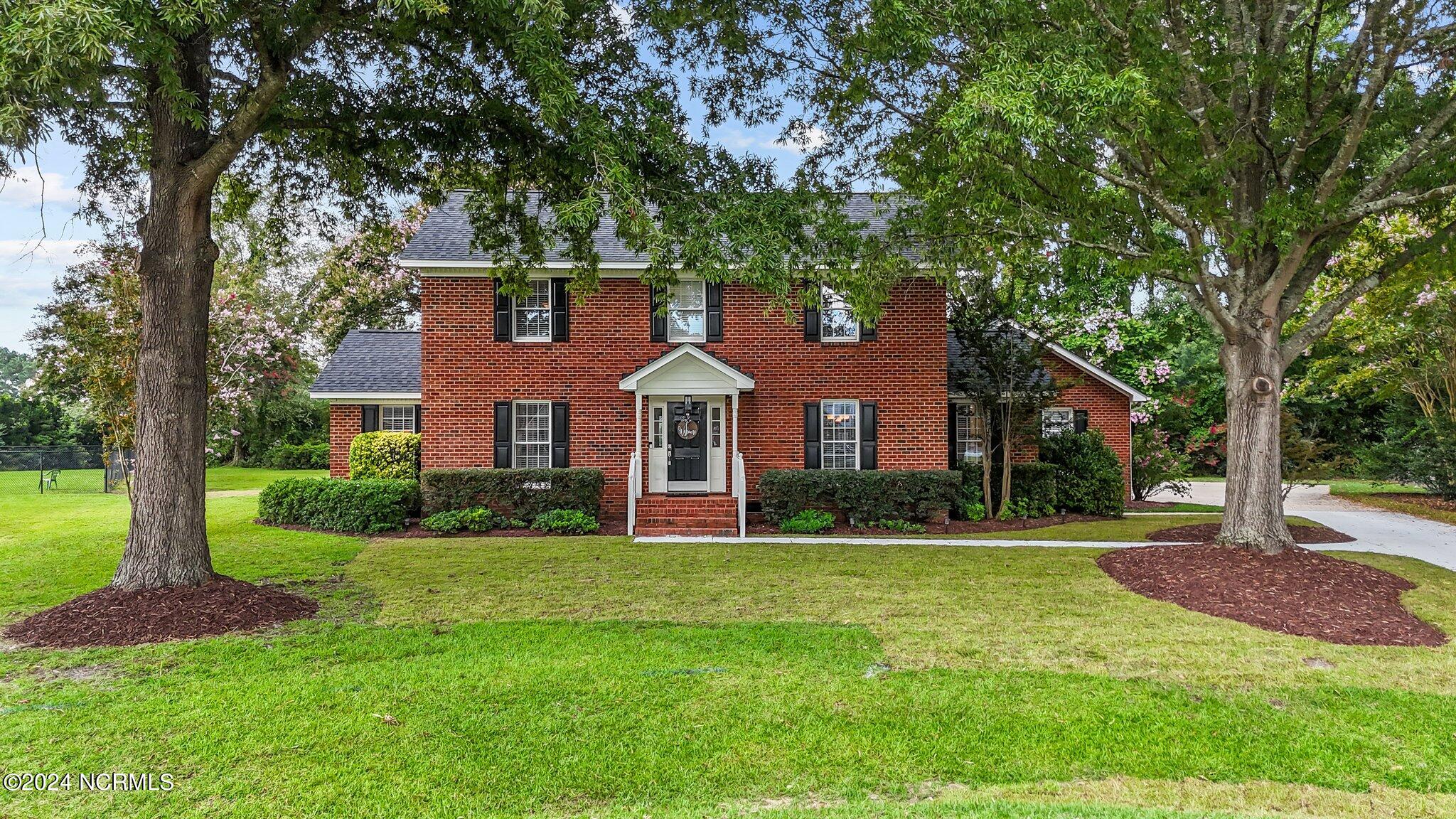 Andrew Ln, Winterville, NC 28590
