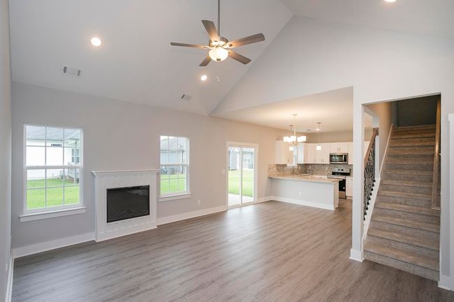 302 Fieldstone Ln, House other with 4 bedrooms, 2 bathrooms and 4 parking in Springfield TN | Image 5
