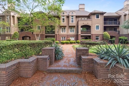 apt-22-1109 E Morehead St, Charlotte, NC, 28204-2852 | Card Image