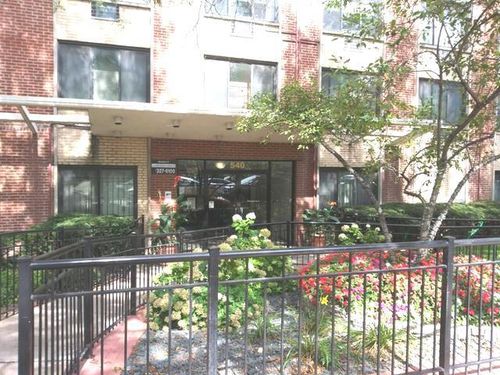 apt-486-540 Roscoe St, Chicago, IL, 60657-3379 | Card Image