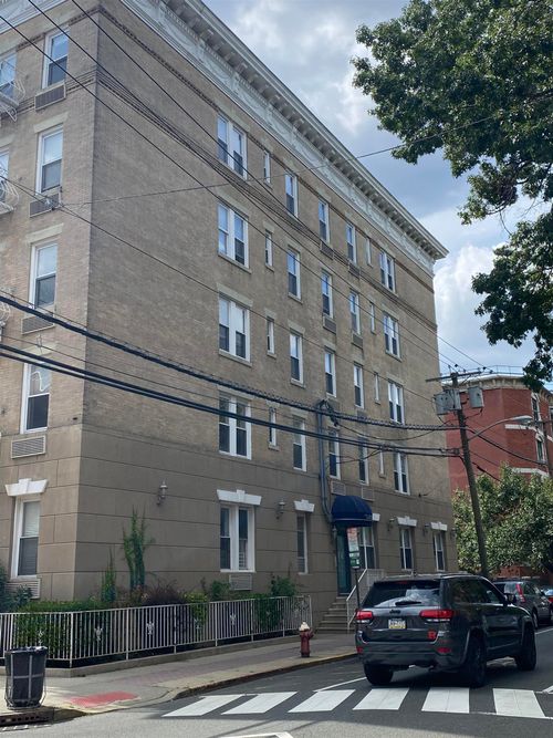 apt-5c-734 Adams St, Hoboken, NJ, 07030-2861 | Card Image