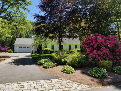 85 Clamshell Cove Rd, Cotuit, MA, 02635-3430 | Card Image