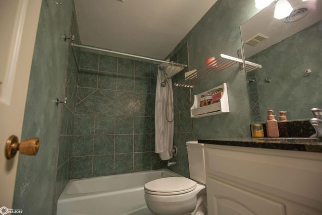 APT-8 - 408 S Hall St, Condo with 2 bedrooms, 2 bathrooms and null parking in Algona IA | Image 17
