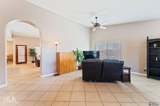 10320 E 37 Th Pl, House other with 4 bedrooms, 2 bathrooms and 2 parking in Yuma AZ | Image 9