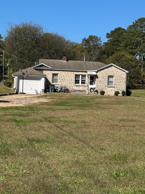 2015 Jackson Ln, Russellville, AL, 35654-3240 | Card Image