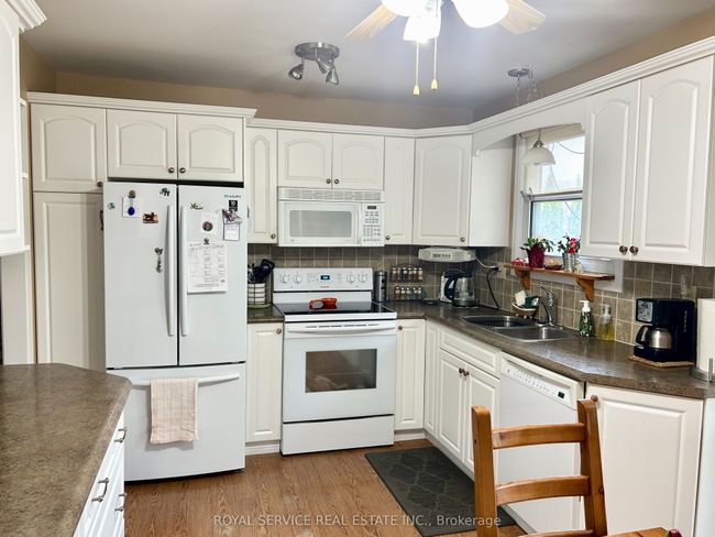 15 Payne Cres, House other with 3 bedrooms, 2 bathrooms and 4 parking in Port Hope ON | Image 11