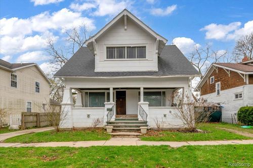 717 N Madison St, Lapeer, MI, 48446-2035 | Card Image