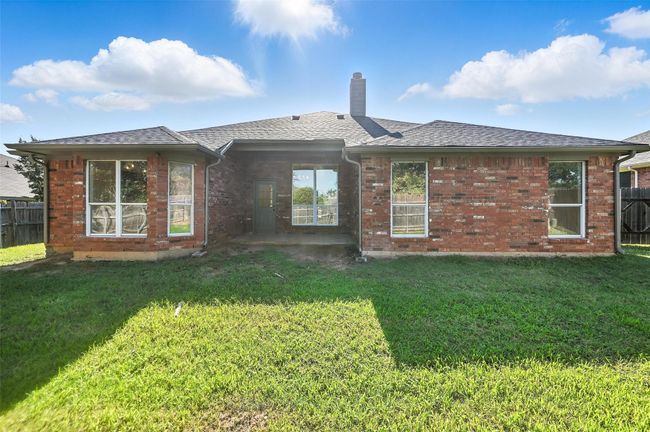 713 Madeline Ct, House other with 3 bedrooms, 2 bathrooms and null parking in Azle TX | Image 27