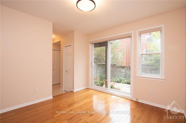 8 Kingsbridge Pvt, House attached with 3 bedrooms, 3 bathrooms and 2 parking in Ottawa ON | Image 5