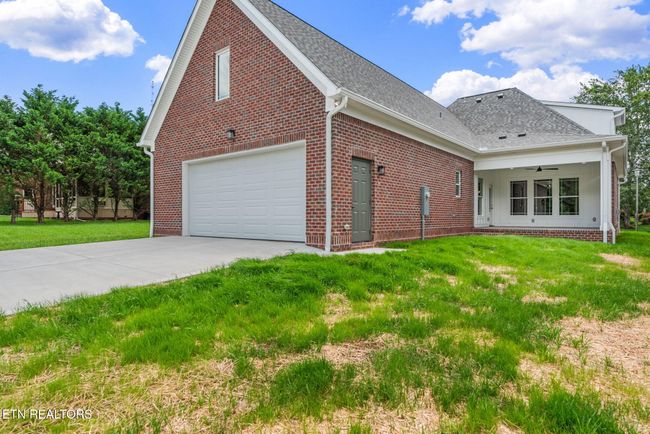 Rear Facing Garage | Image 46