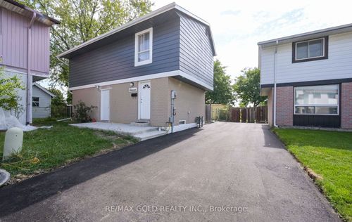 11 Huronia Crt, Brampton, ON, L6S2C7 | Card Image