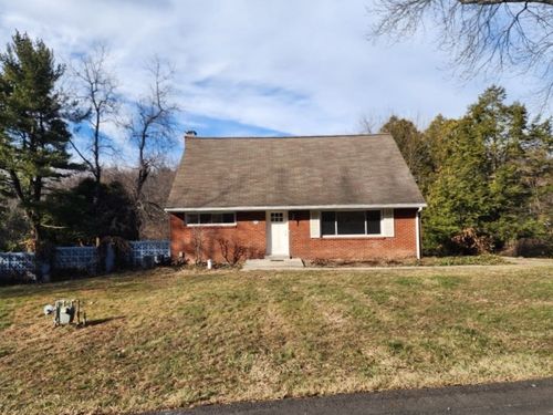 151 Dwellington Dr, Valencia, PA, 16059-2523 | Card Image