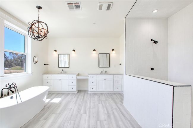 Primary ensuite | Image 39