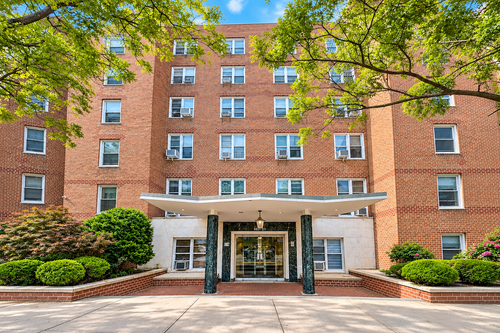 a53-102-21 63rd Rd, Forest Hills, NY, 11375-1079 | Card Image