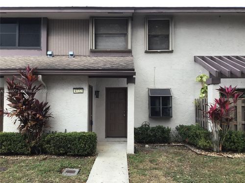 1704-4722 Nw 82nd Ave, Lauderhill, FL, 33351-5616 | Card Image