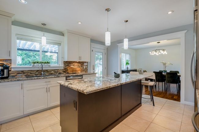 696 Colinet Street, House other with 7 bedrooms, 4 bathrooms and 6 parking in Coquitlam BC | Image 2