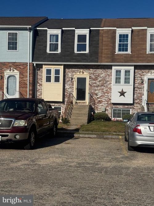 109 Highshire Ct, BALTIMORE, MD, 21222-3054 | Card Image