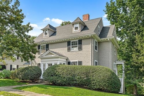 19 Glengarry Rd, Winchester, MA, 01890-2542 | Card Image