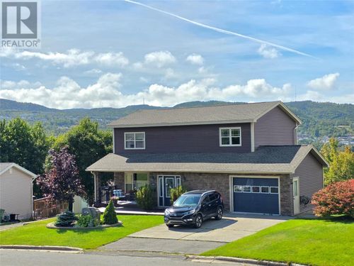 19 Raymond Hts, Corner Brook, NL, A2H2S2 | Card Image