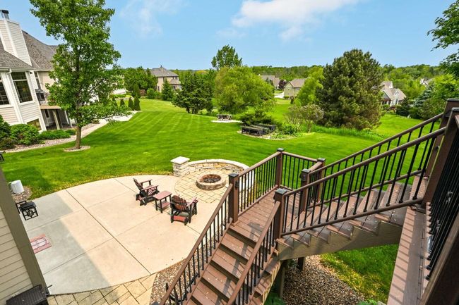 W226N3550 Wethersfield Road, House other with 5 bedrooms, 3 bathrooms and null parking in Pewaukee WI | Image 16