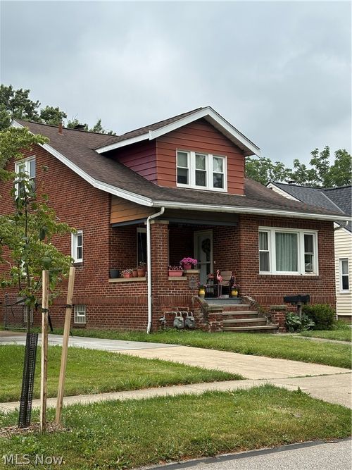 7507 Jameson Rd, Parma, OH, 44129-2817 | Card Image